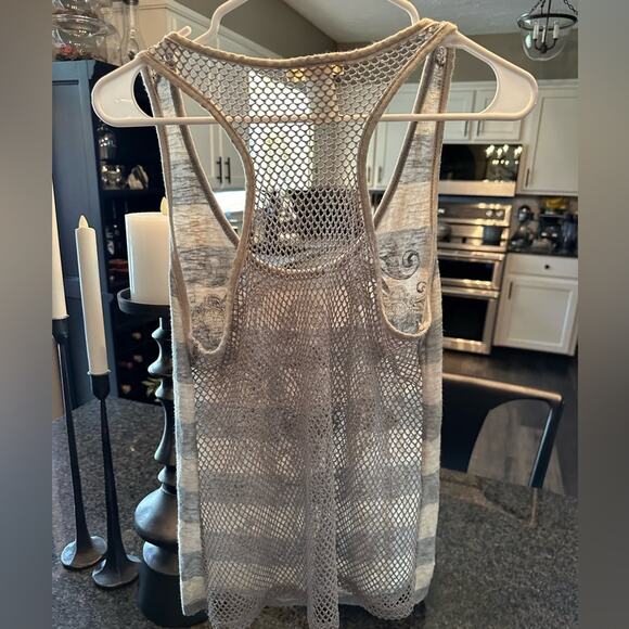 Angels & Diamonds Wing graphic tank metallic thread Rhinestone accents Small - Picture 6 of 8